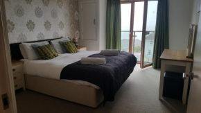 South Fistral Seaview 2-bed Apartment